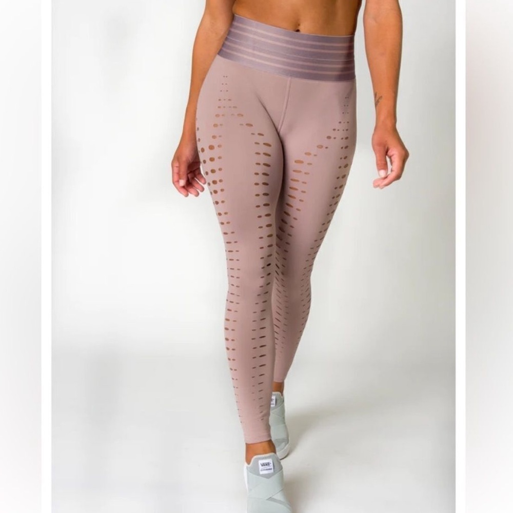 NWT Beloforte LENNOX LEGGING DUSTY ROSE